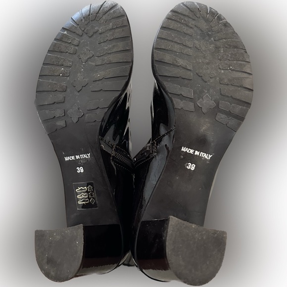 Italian Brown Paten leather boot Size 39 - Picture 7 of 13